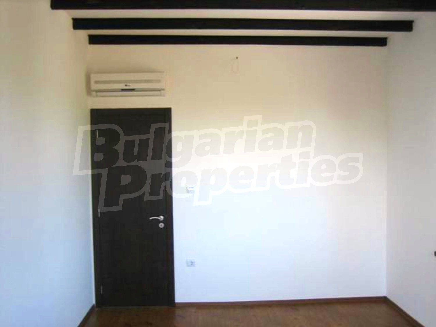 Gallery Picture 24