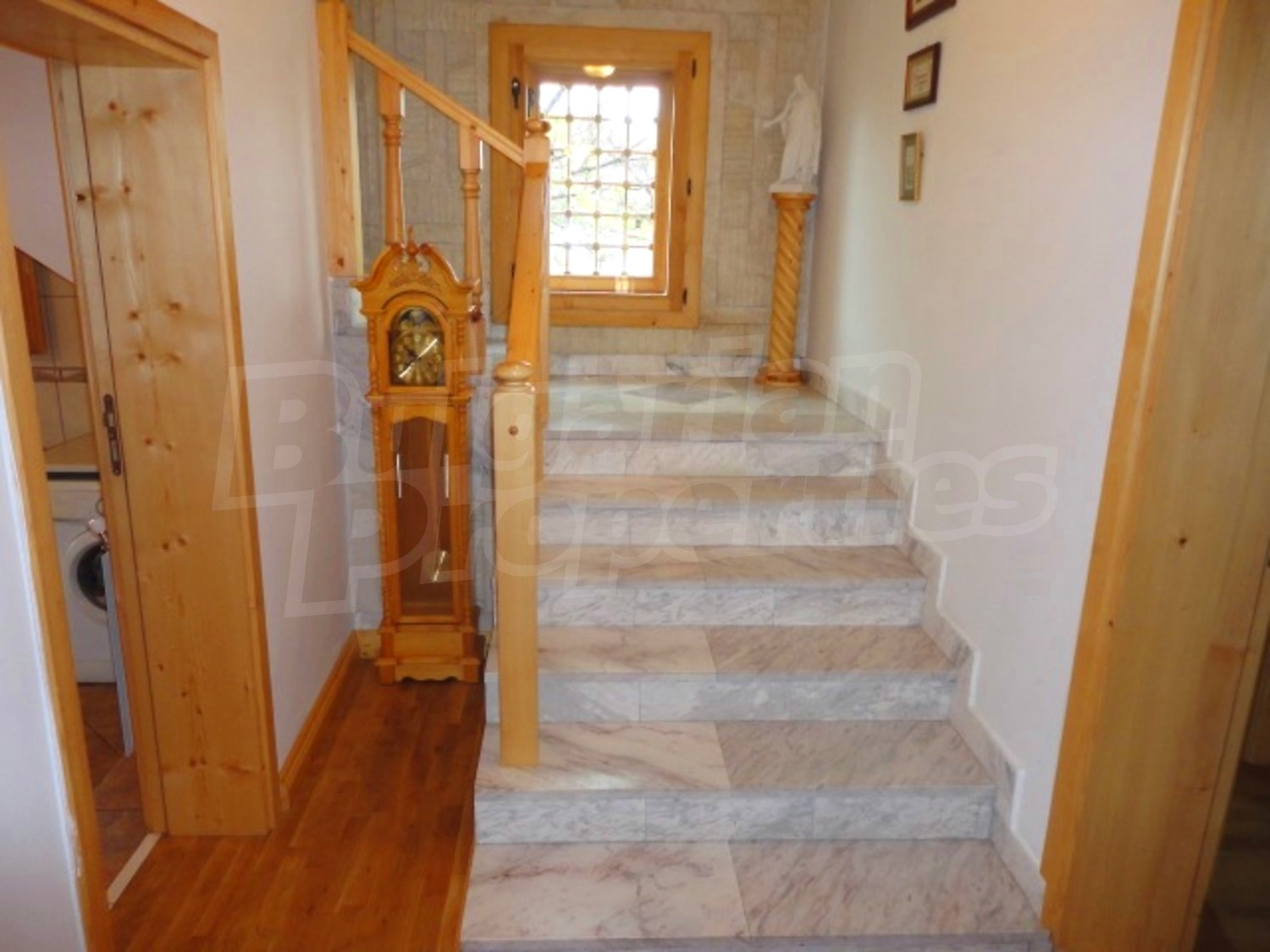 Gallery Picture 27