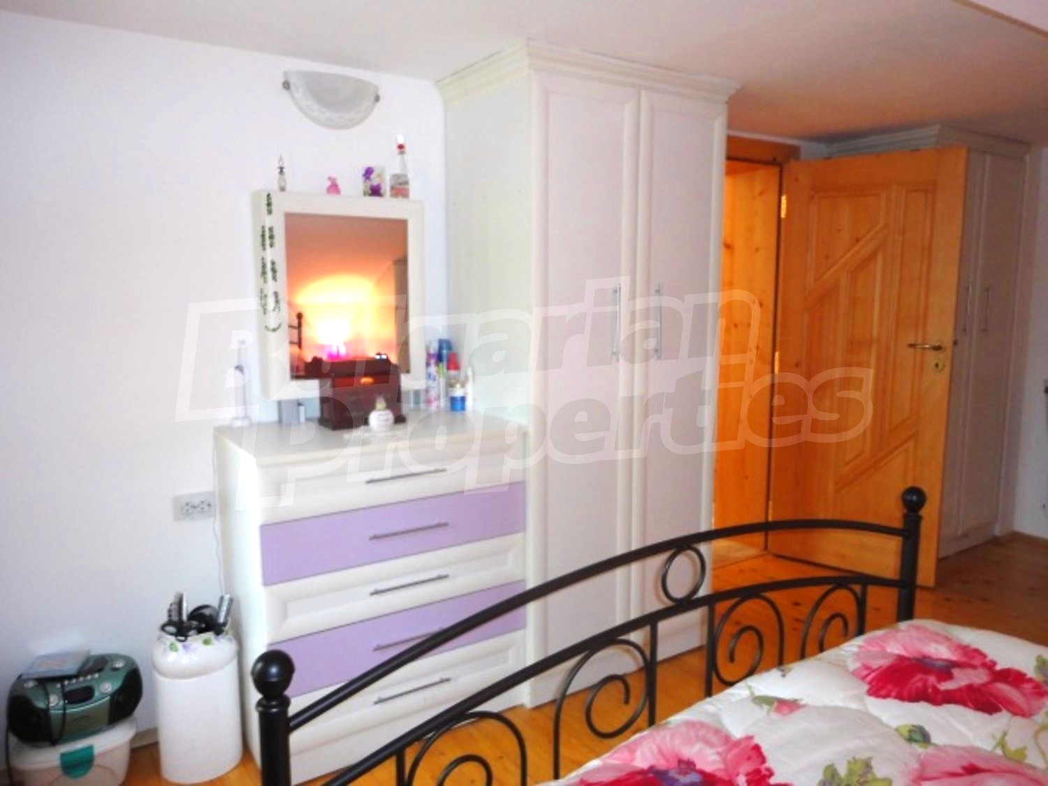 Gallery Picture 37