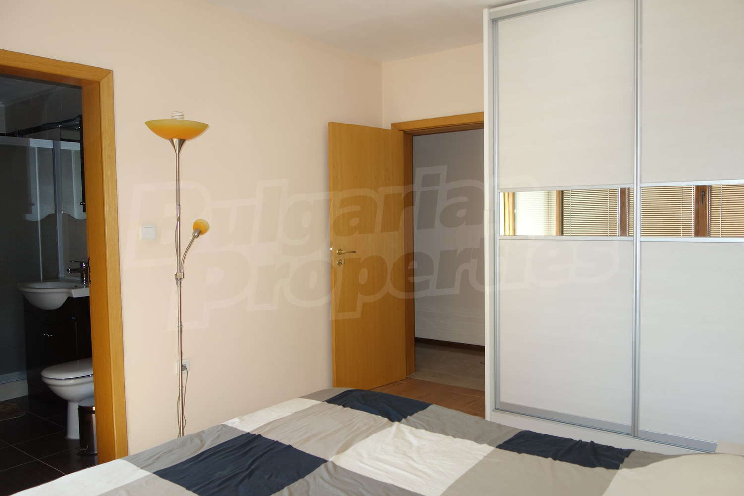 Gallery Picture 14
