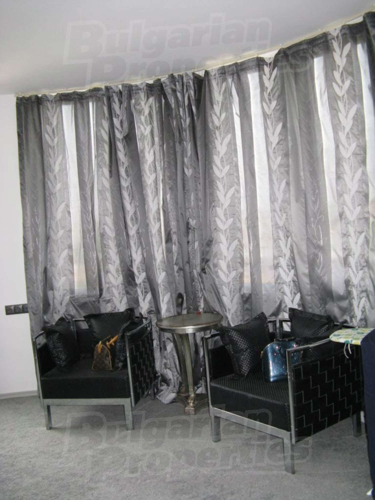 Gallery Picture 16