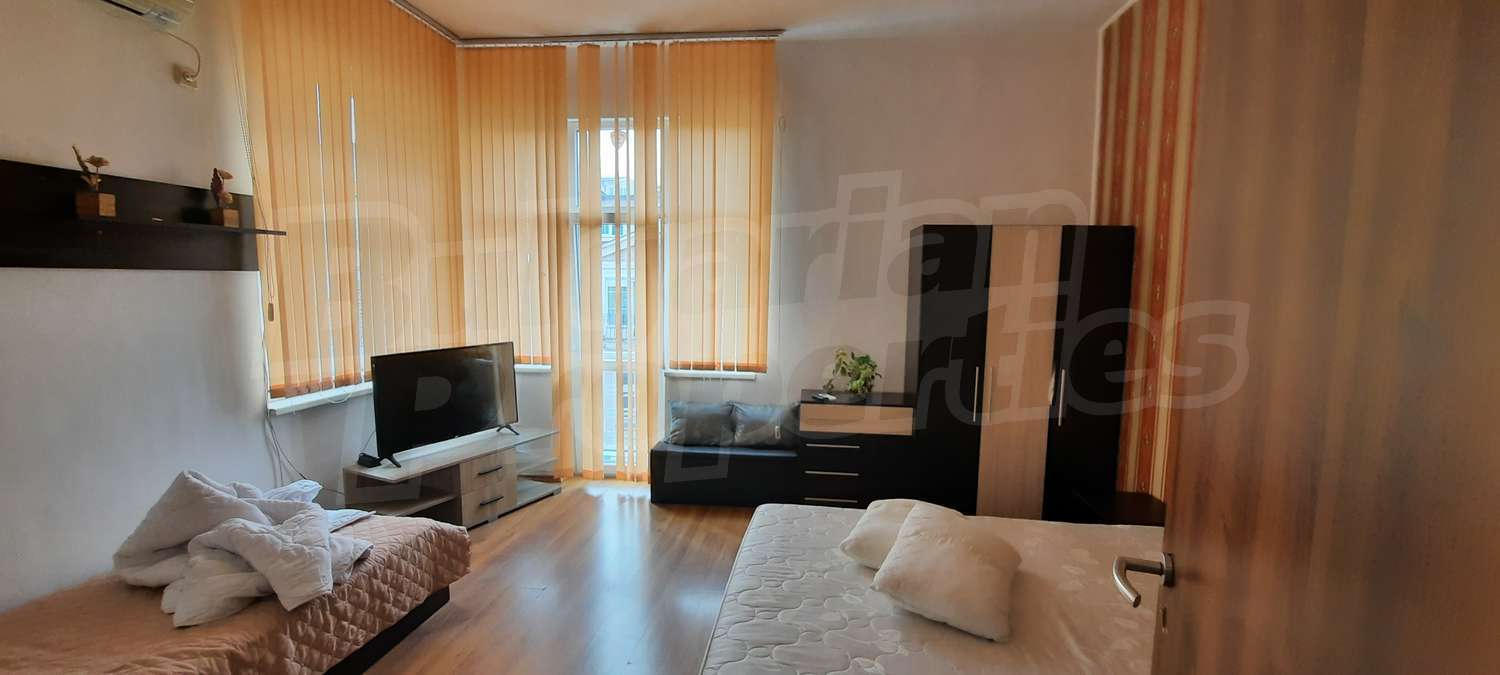 Gallery Picture 3