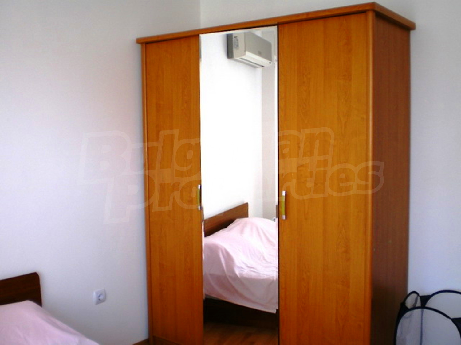 Gallery Picture 17