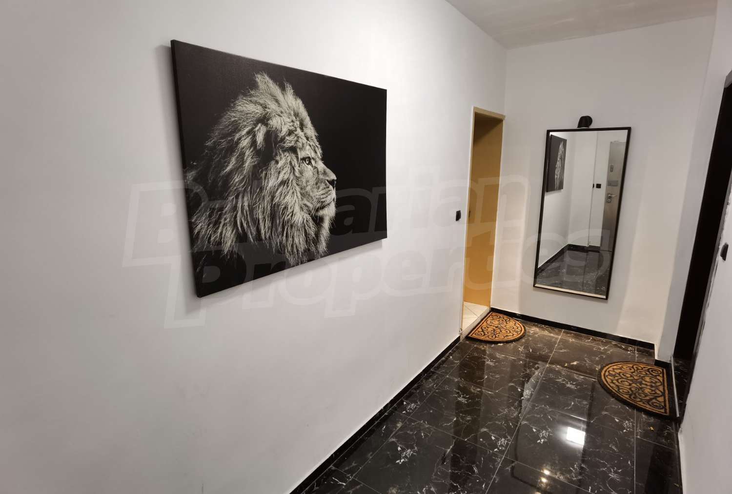 Gallery Picture 10