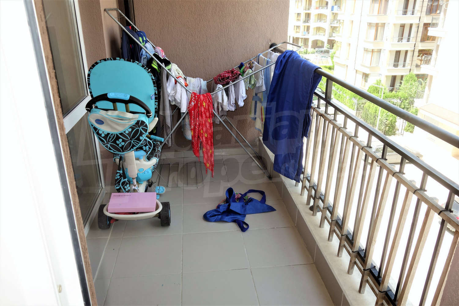 Gallery Picture 10