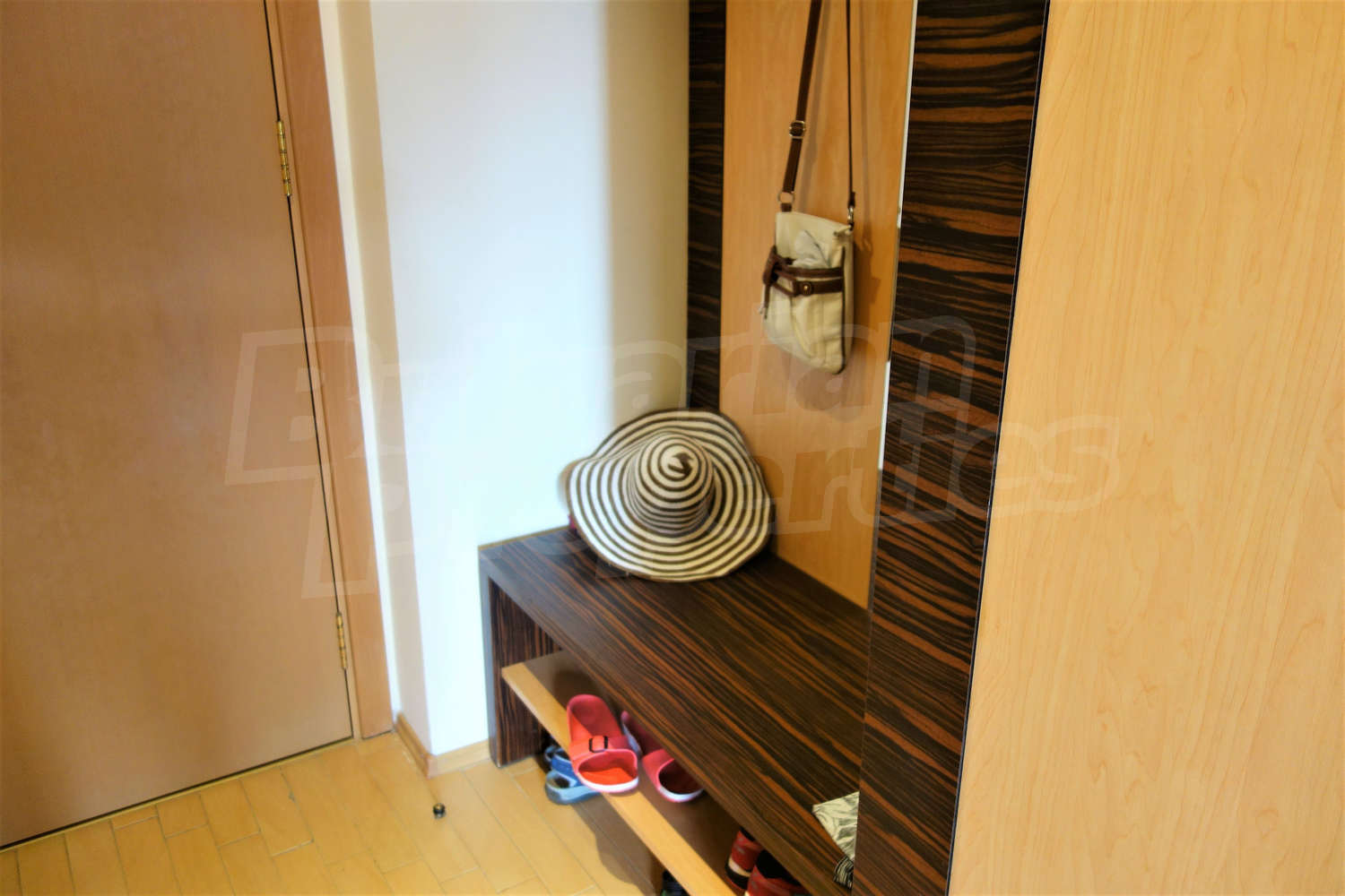 Gallery Picture 9