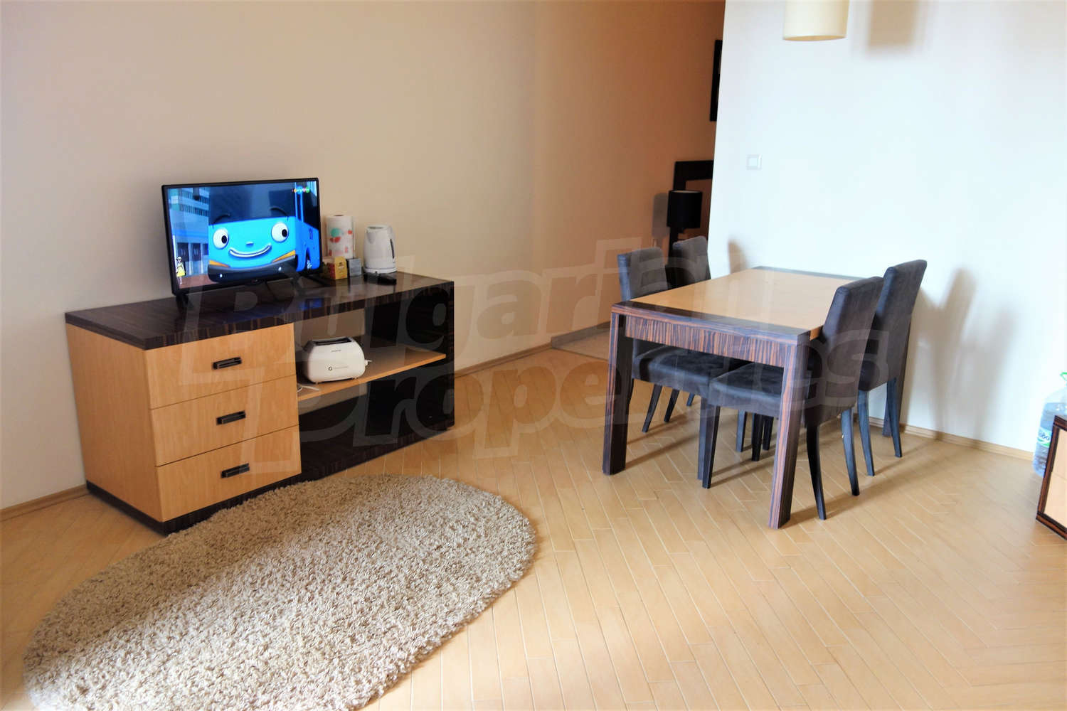 Gallery Picture 6