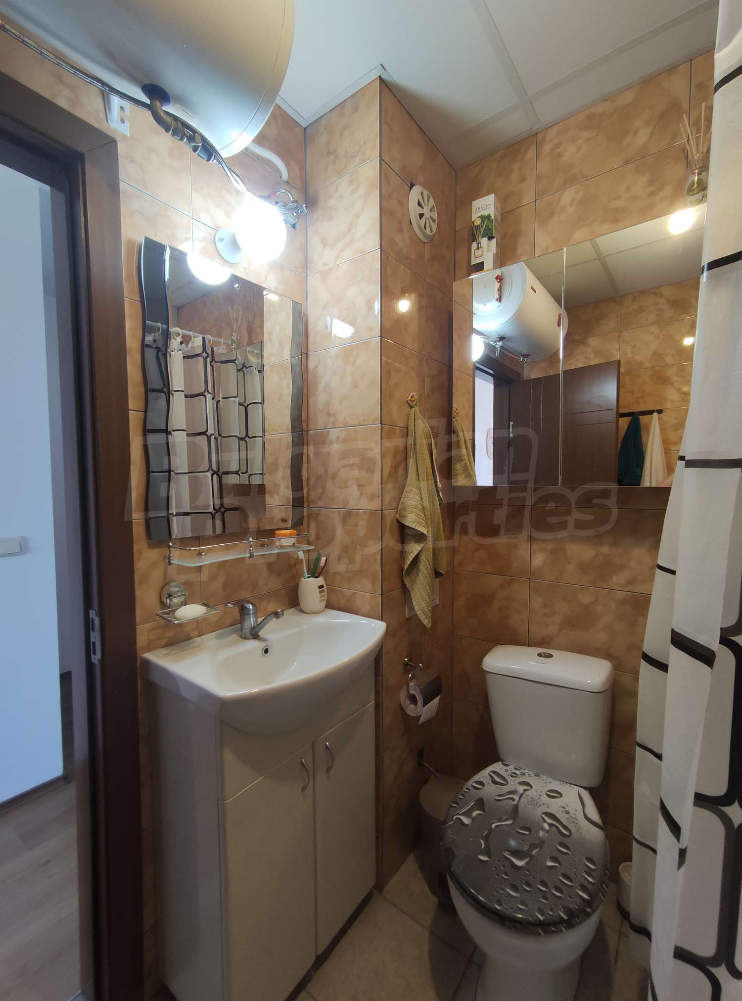 Gallery Picture 37