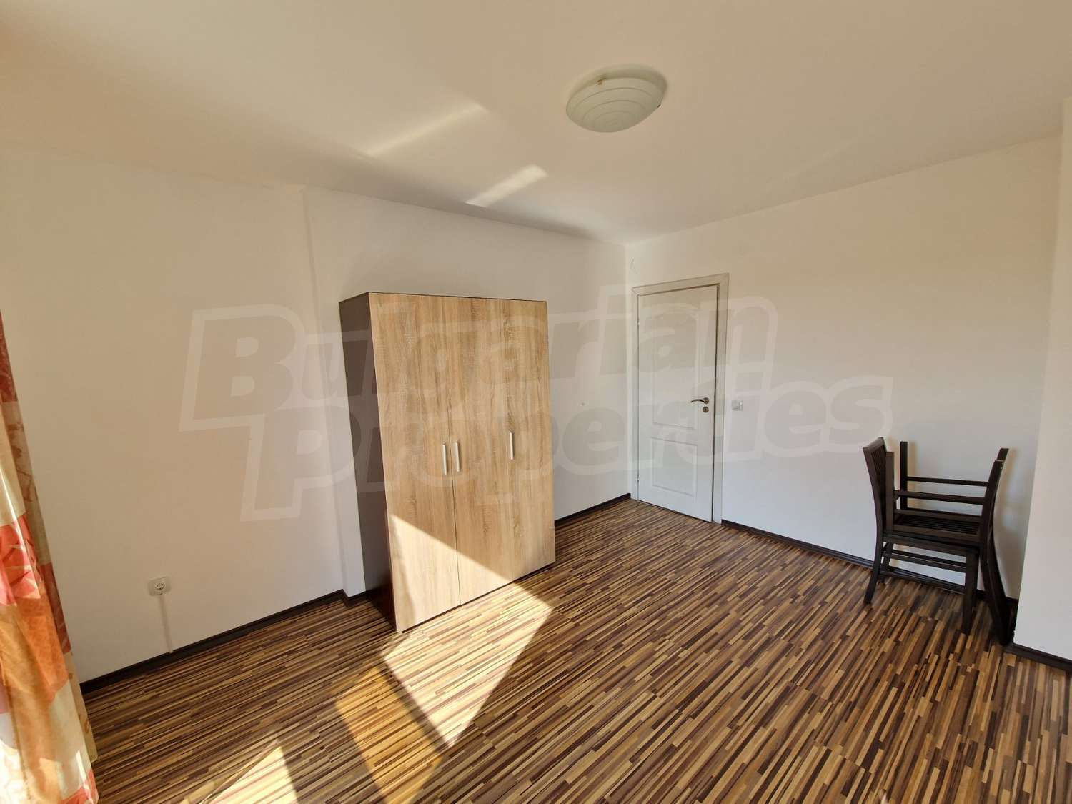 Gallery Picture 10
