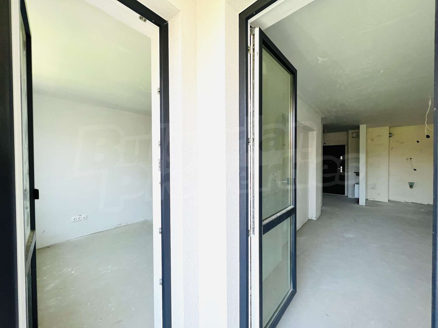 Gallery Picture 28