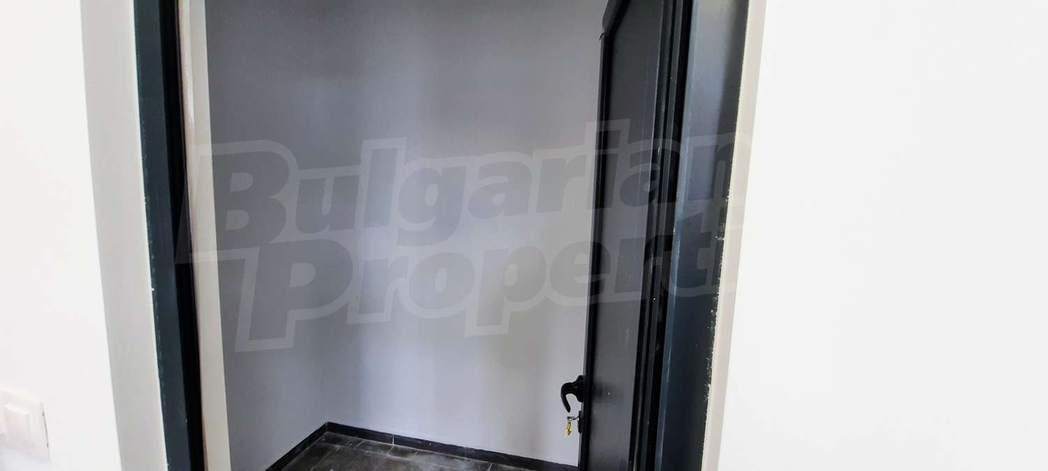 Gallery Picture 9