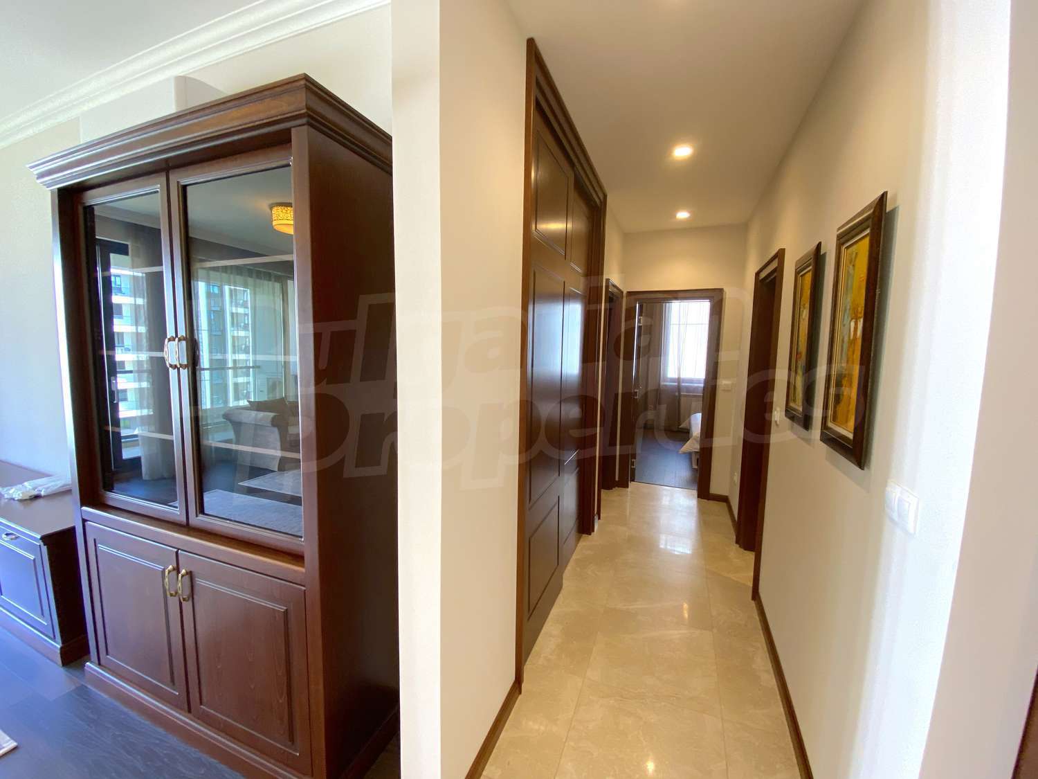 Gallery Picture 17