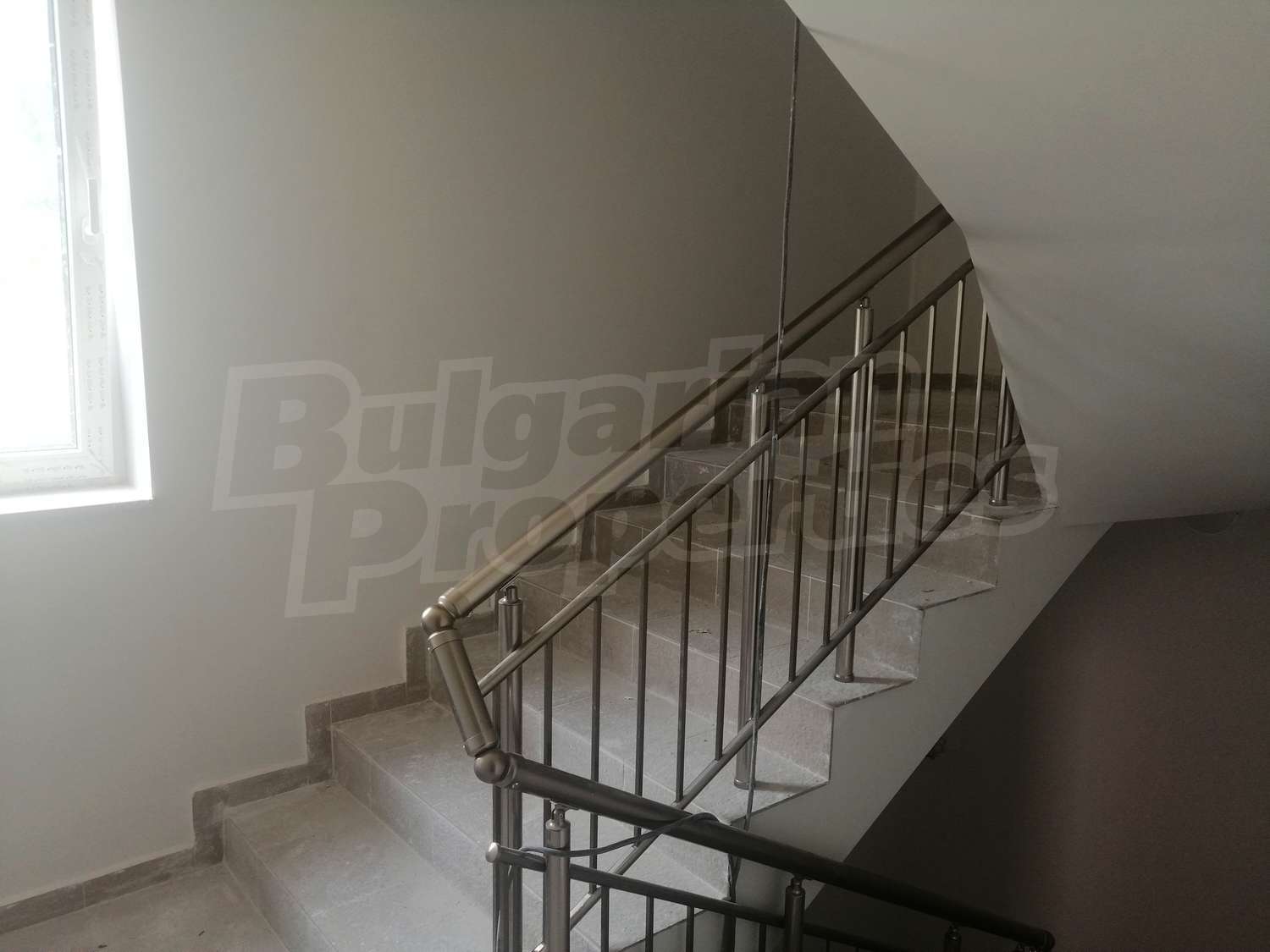 Gallery Picture 10