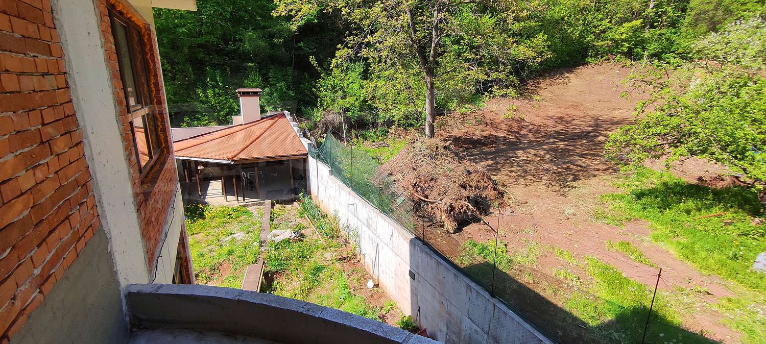 House for sale in Pancharevo, Bulgaria. Spacious house overlooking ...