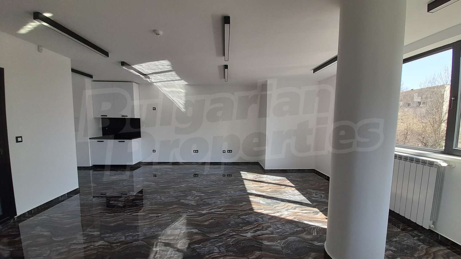 Gallery Picture 10