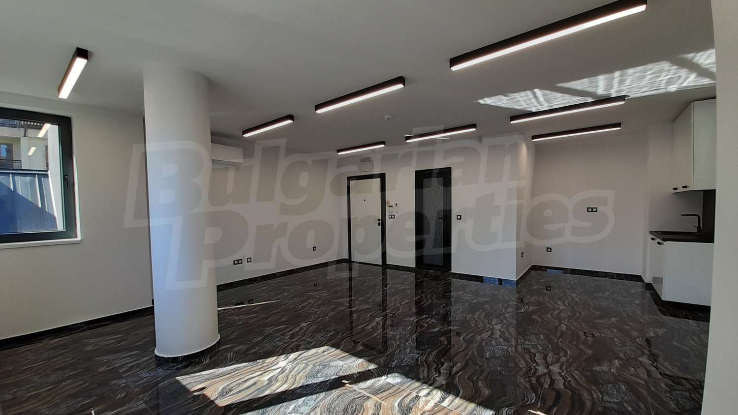 Gallery Picture 8