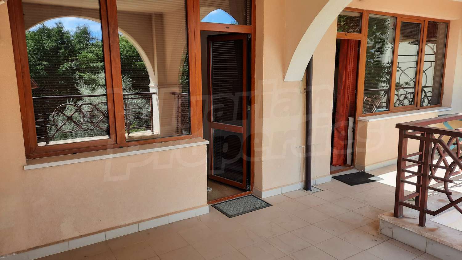 Gallery Picture 18