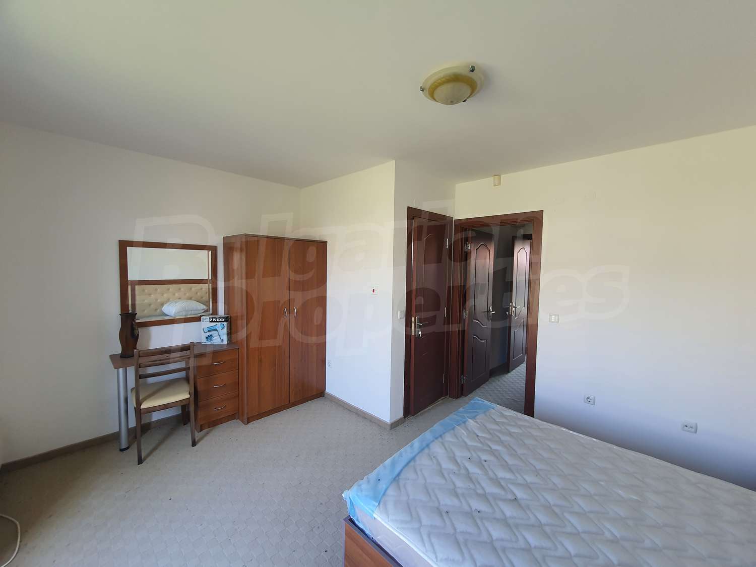 Gallery Picture 15