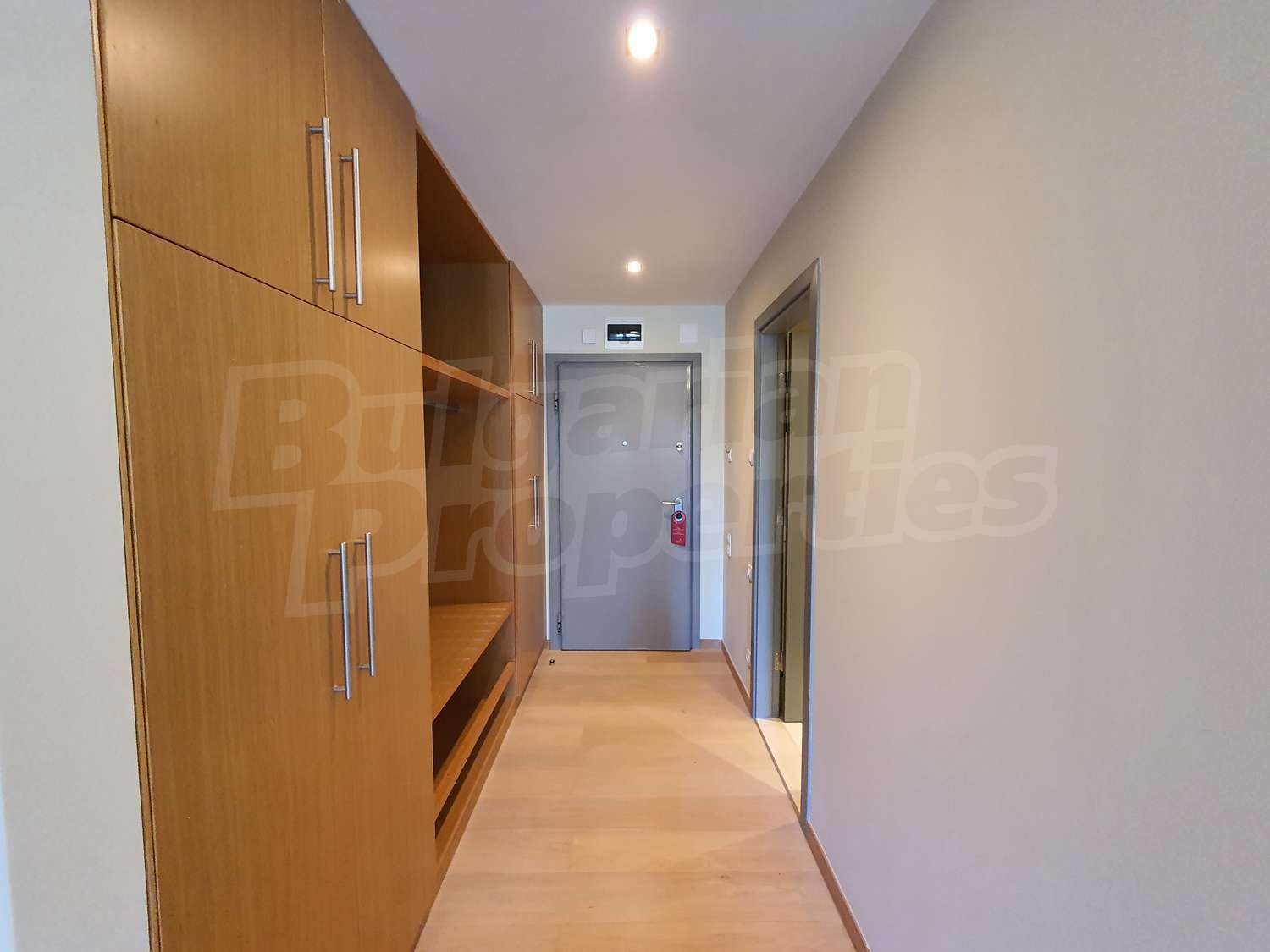 Gallery Picture 9