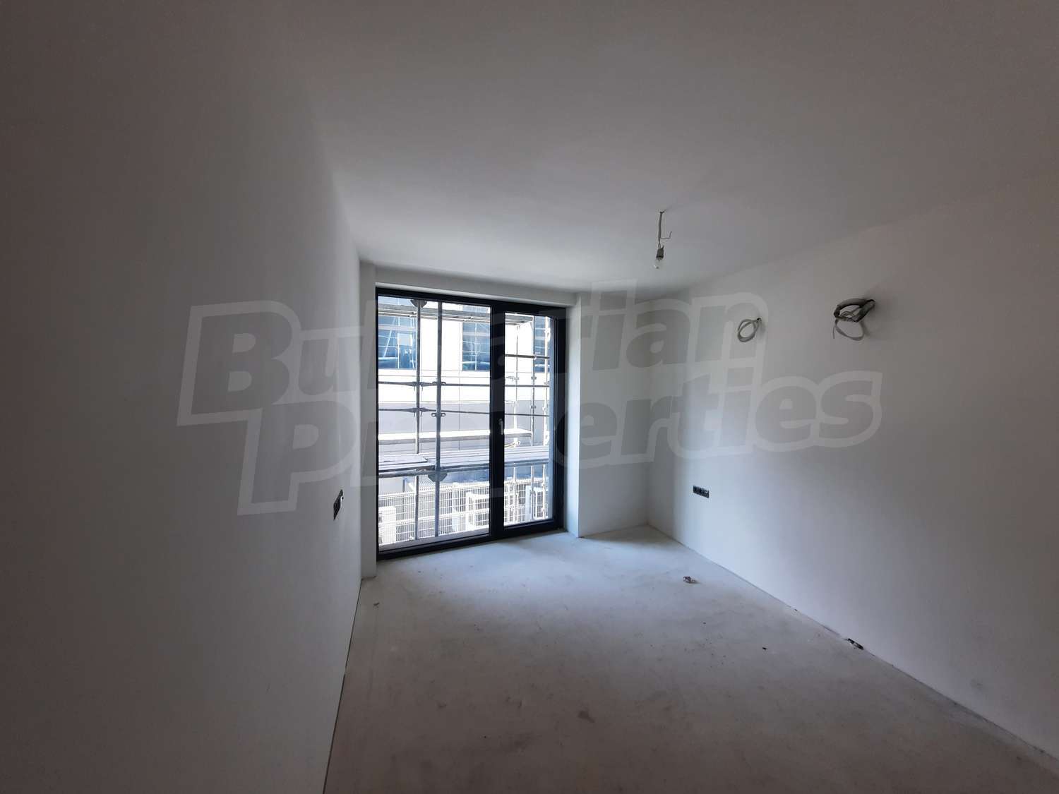 Gallery Picture 10