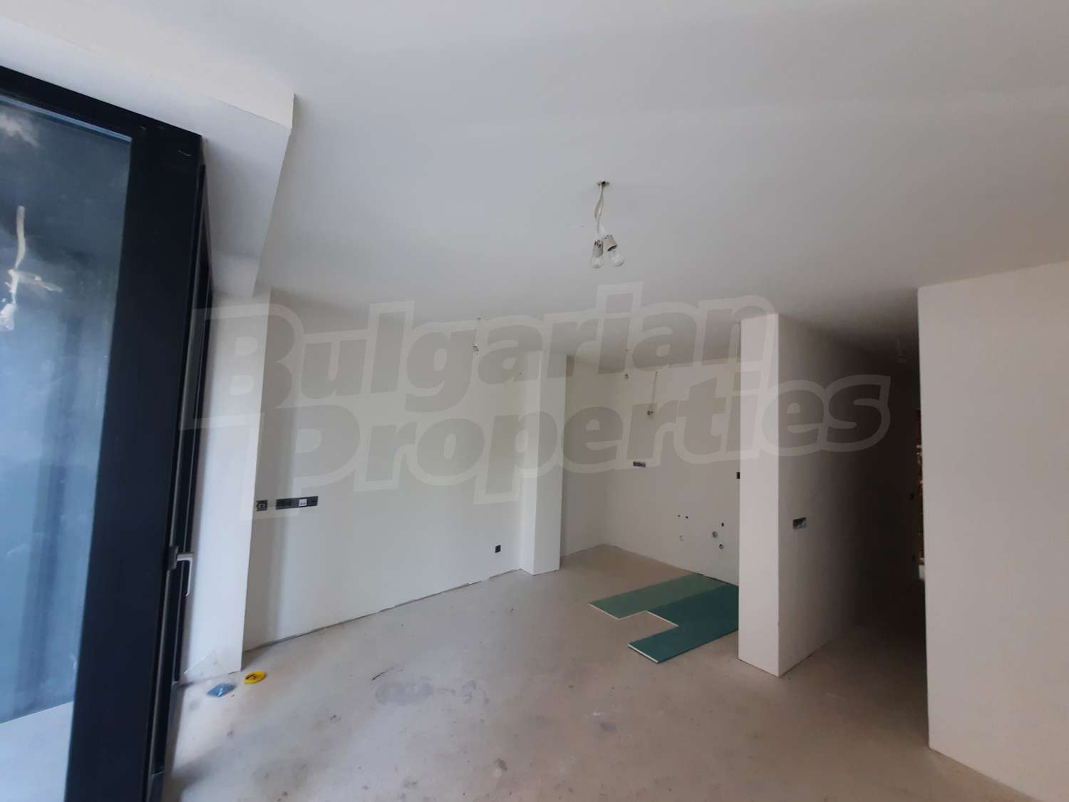 Gallery Picture 6