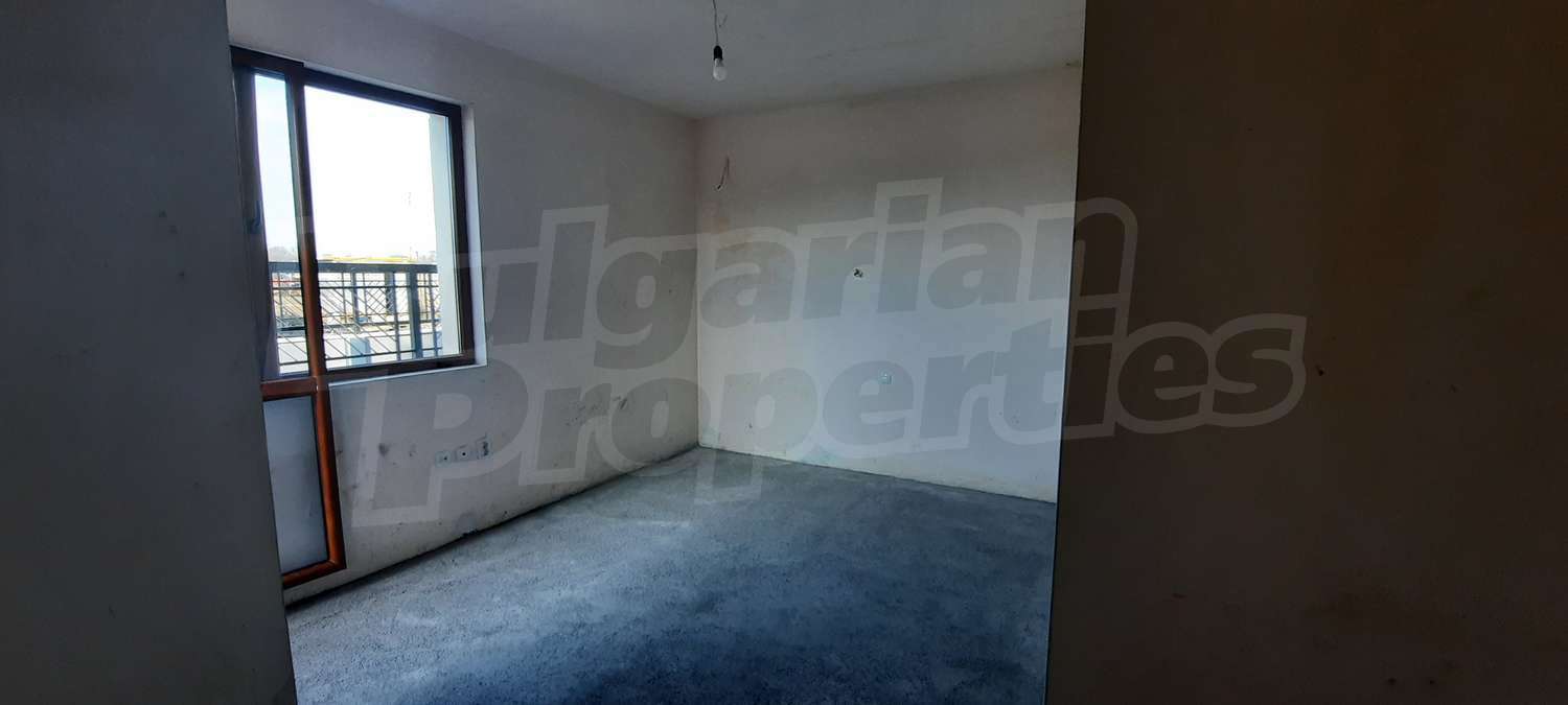 Gallery Picture 8
