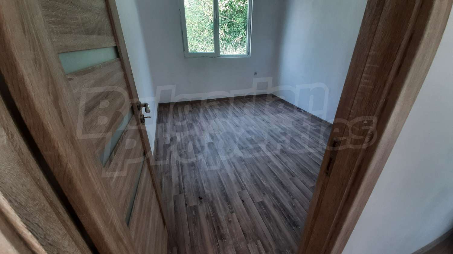 Gallery Picture 15