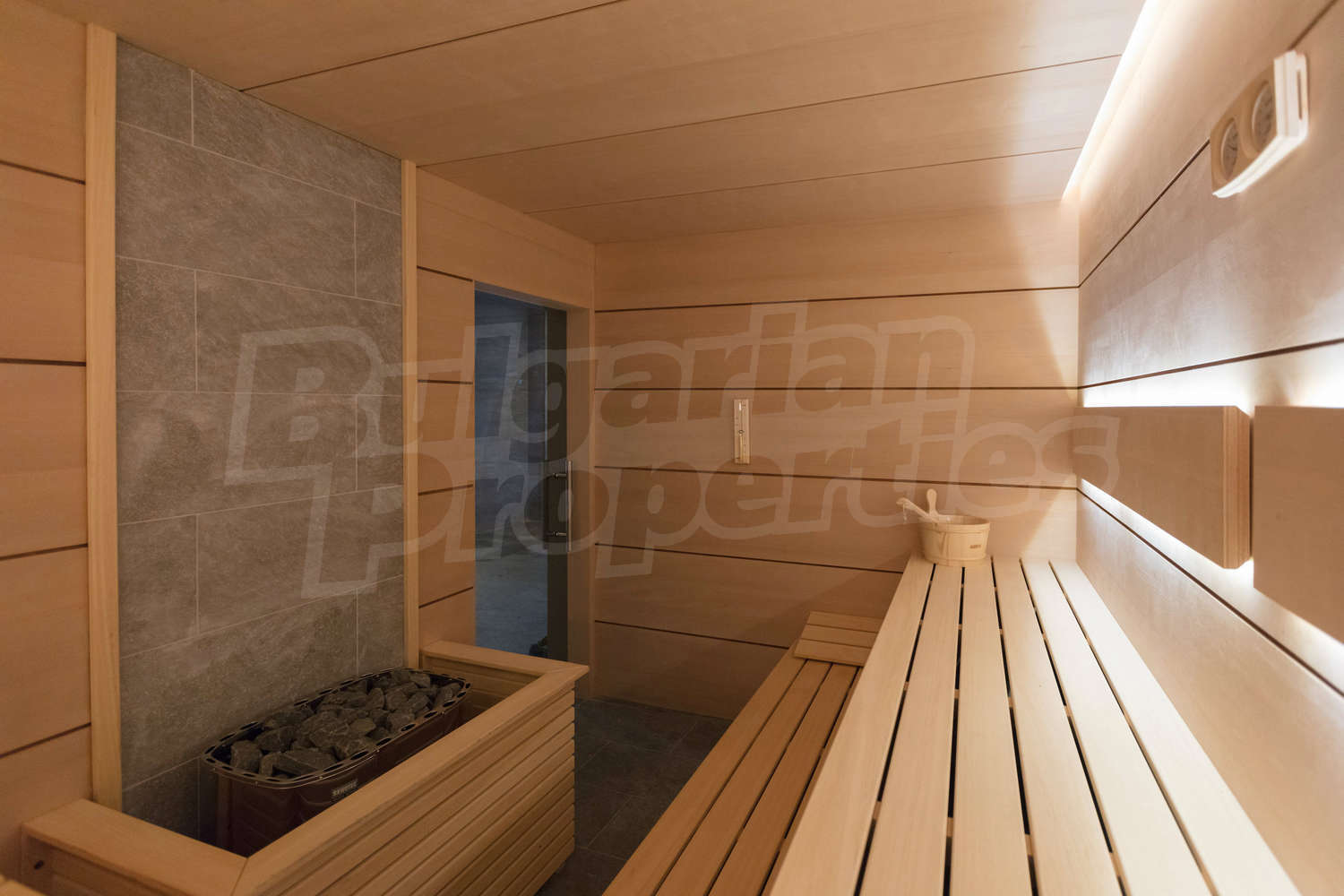Gallery Picture 13