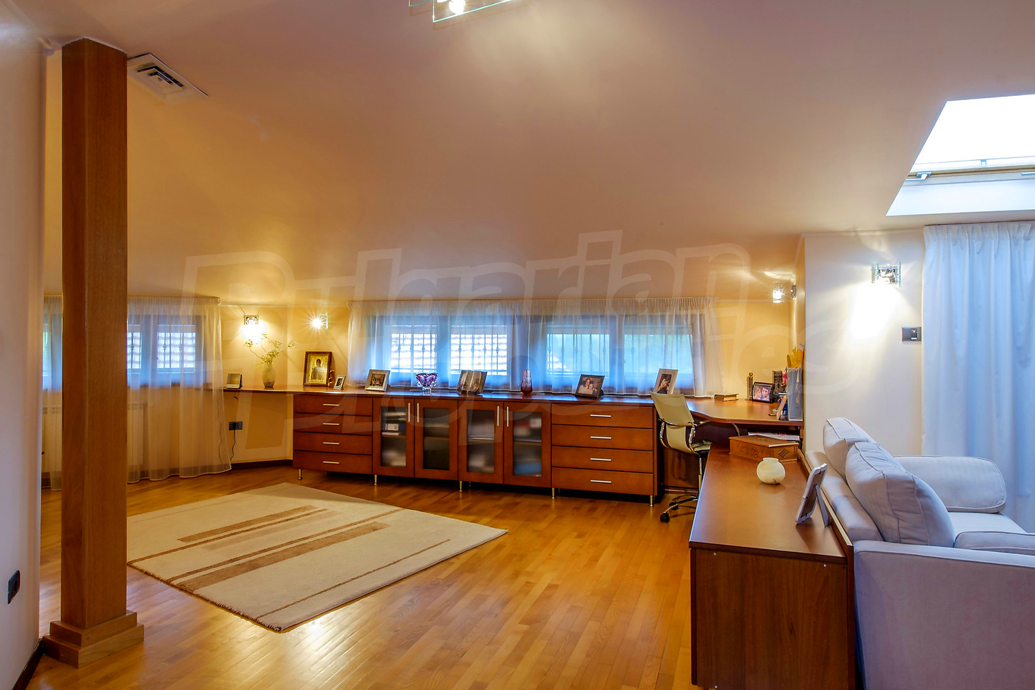 Gallery Picture 31