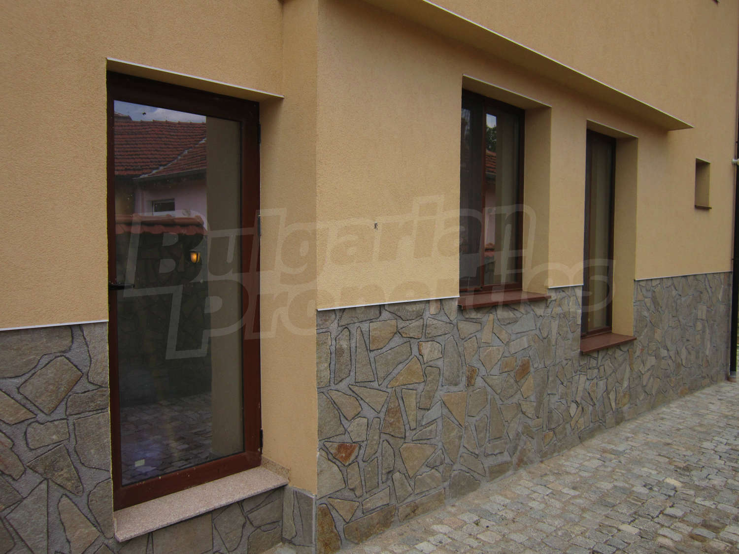 Gallery Picture 25