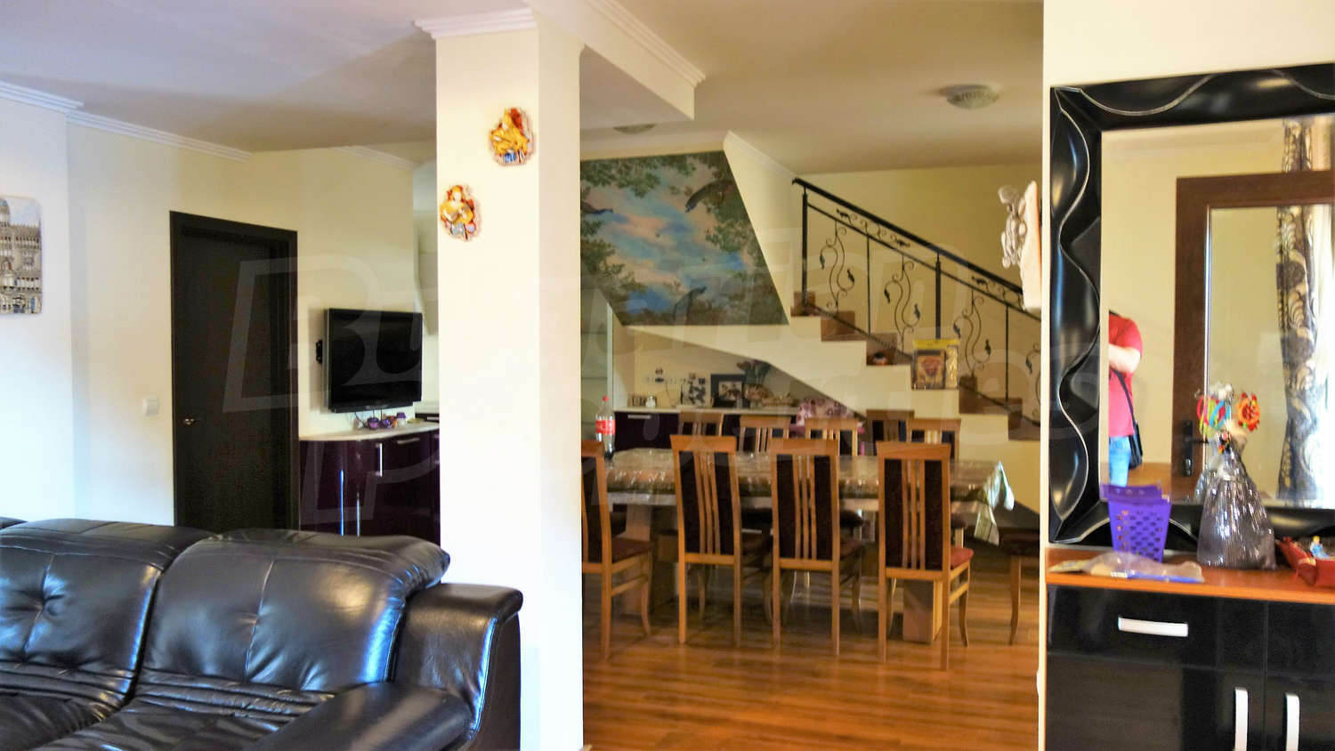 Gallery Picture 6