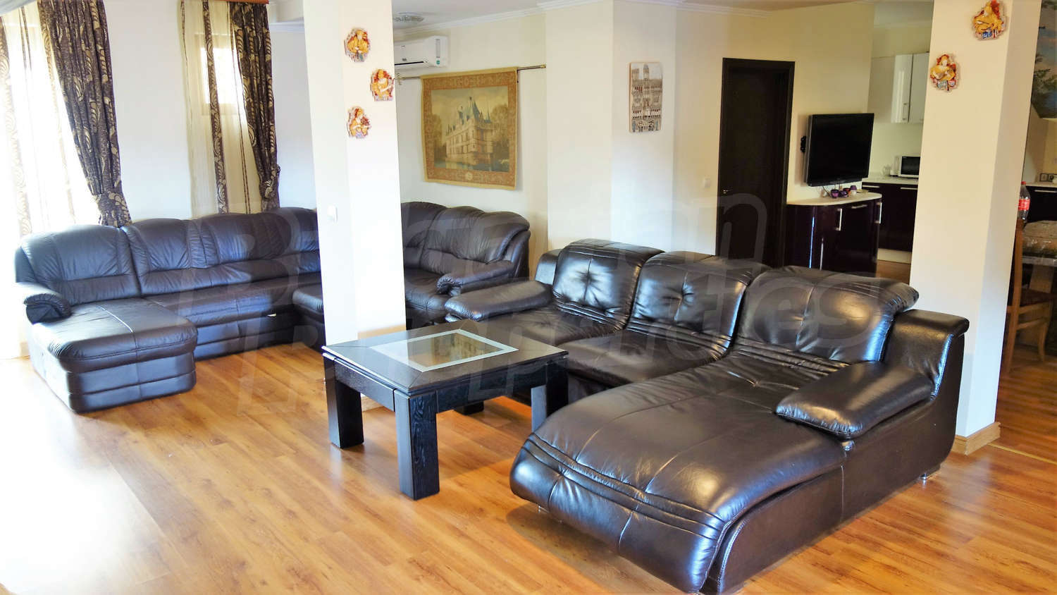 Gallery Picture 7