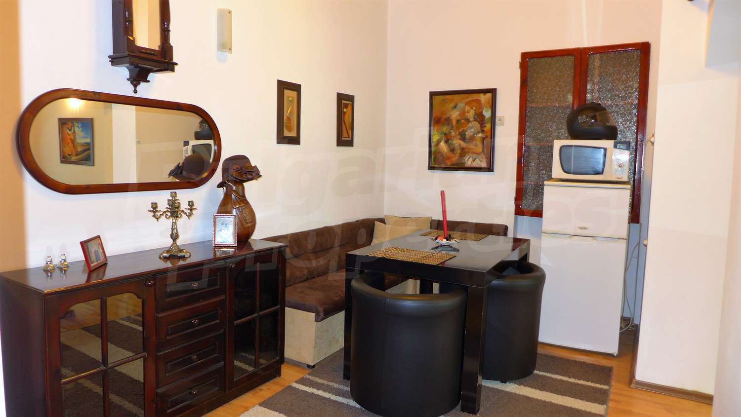 Gallery Picture 37