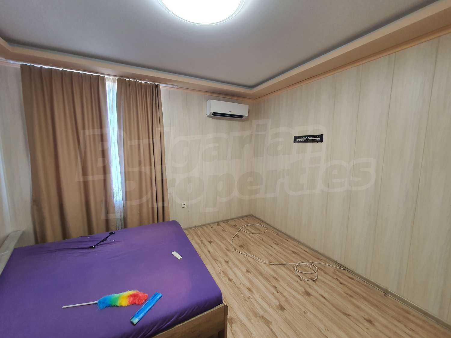 Gallery Picture 10