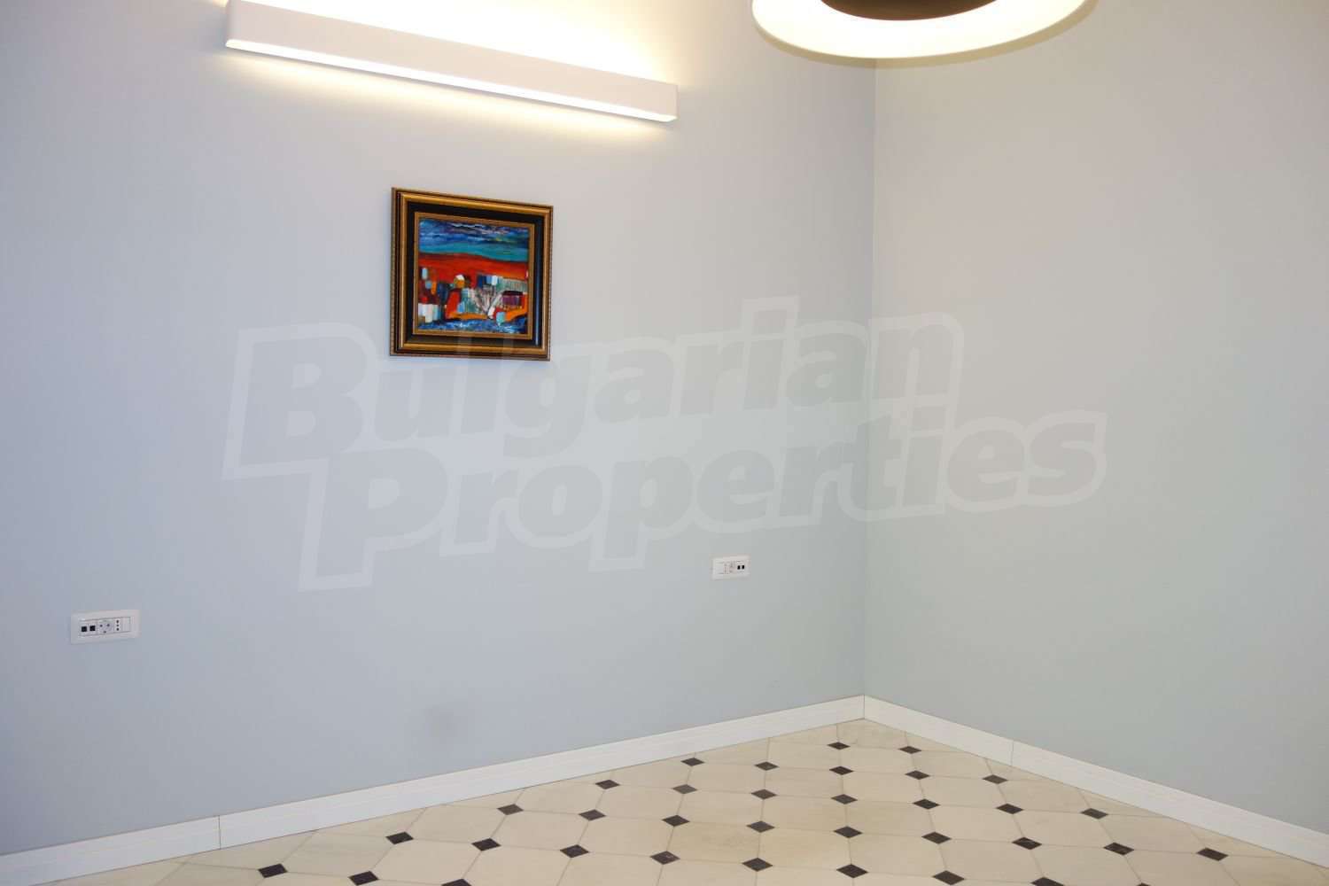 Gallery Picture 10