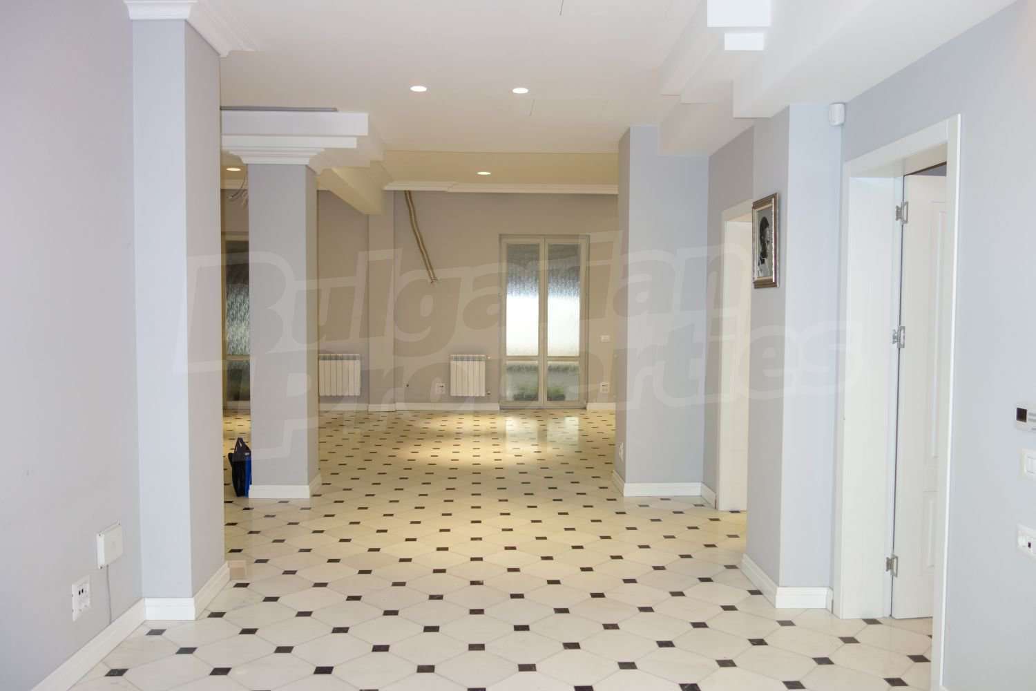 Gallery Picture 12