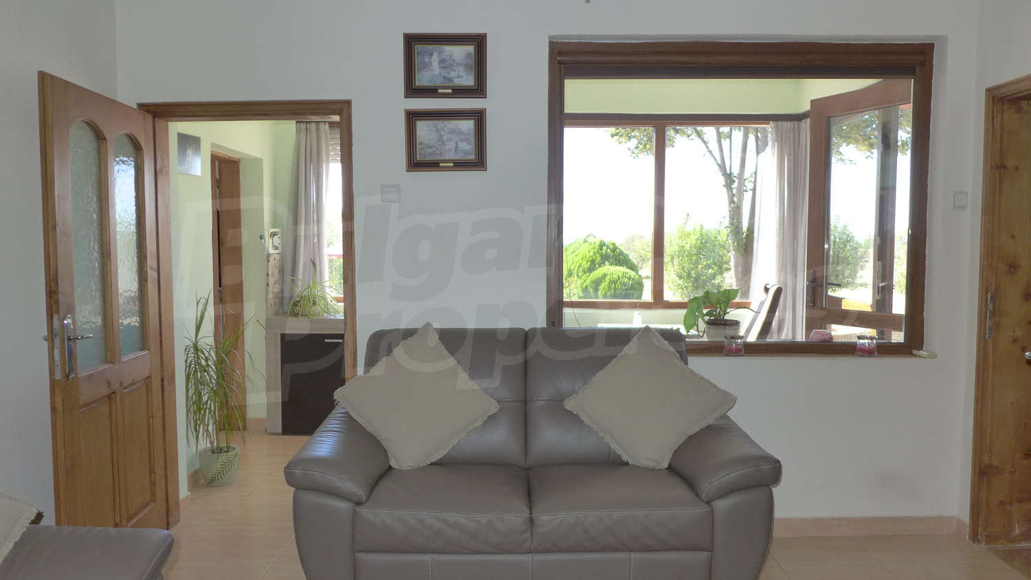 Gallery Picture 10