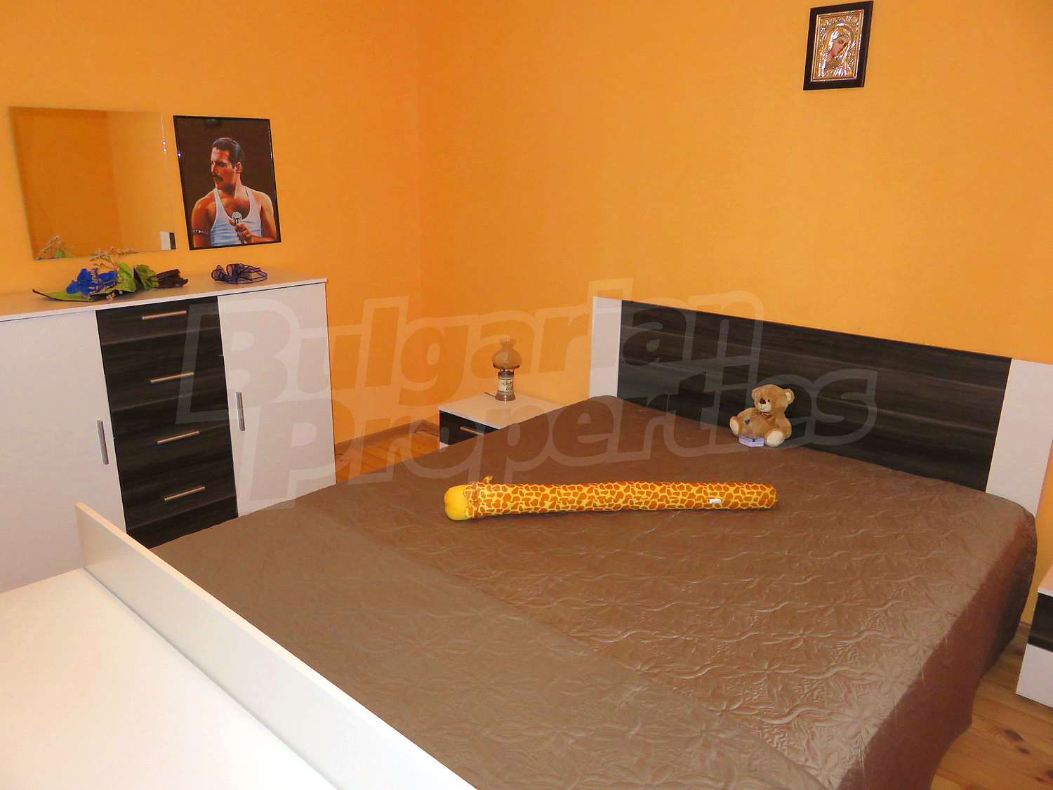 Gallery Picture 23