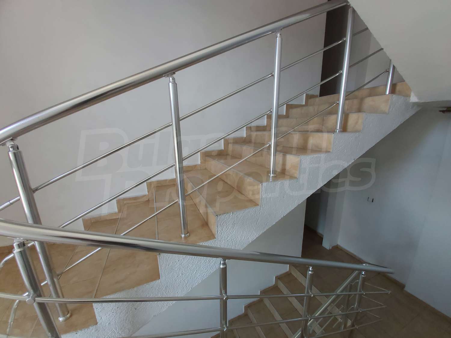 Gallery Picture 19