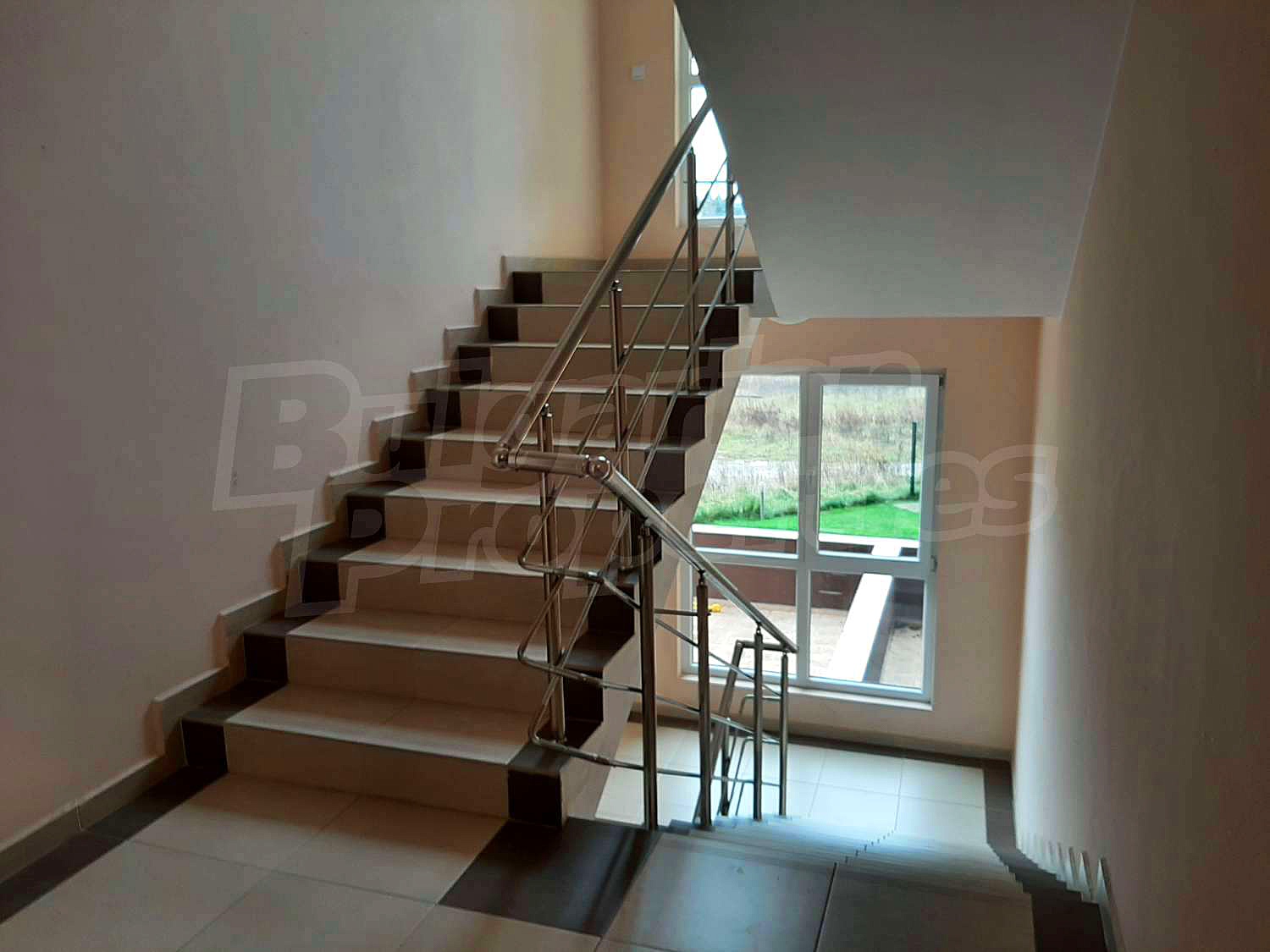 Gallery Picture 29