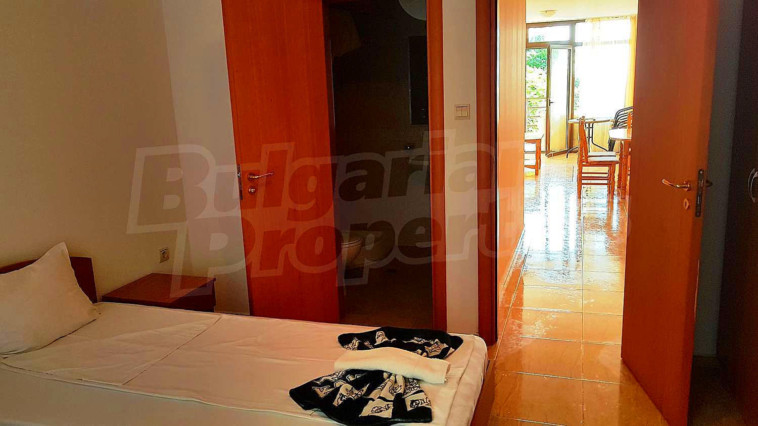 Gallery Picture 12