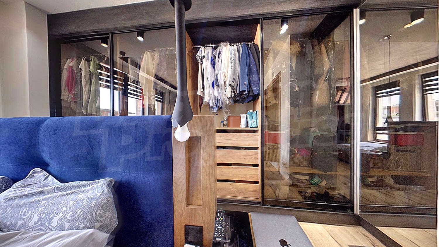 Gallery Picture 15