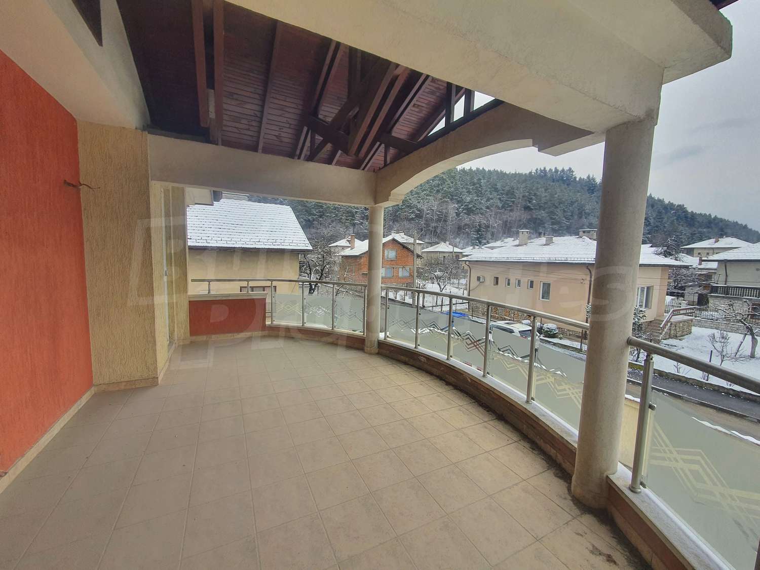 Gallery Picture 36