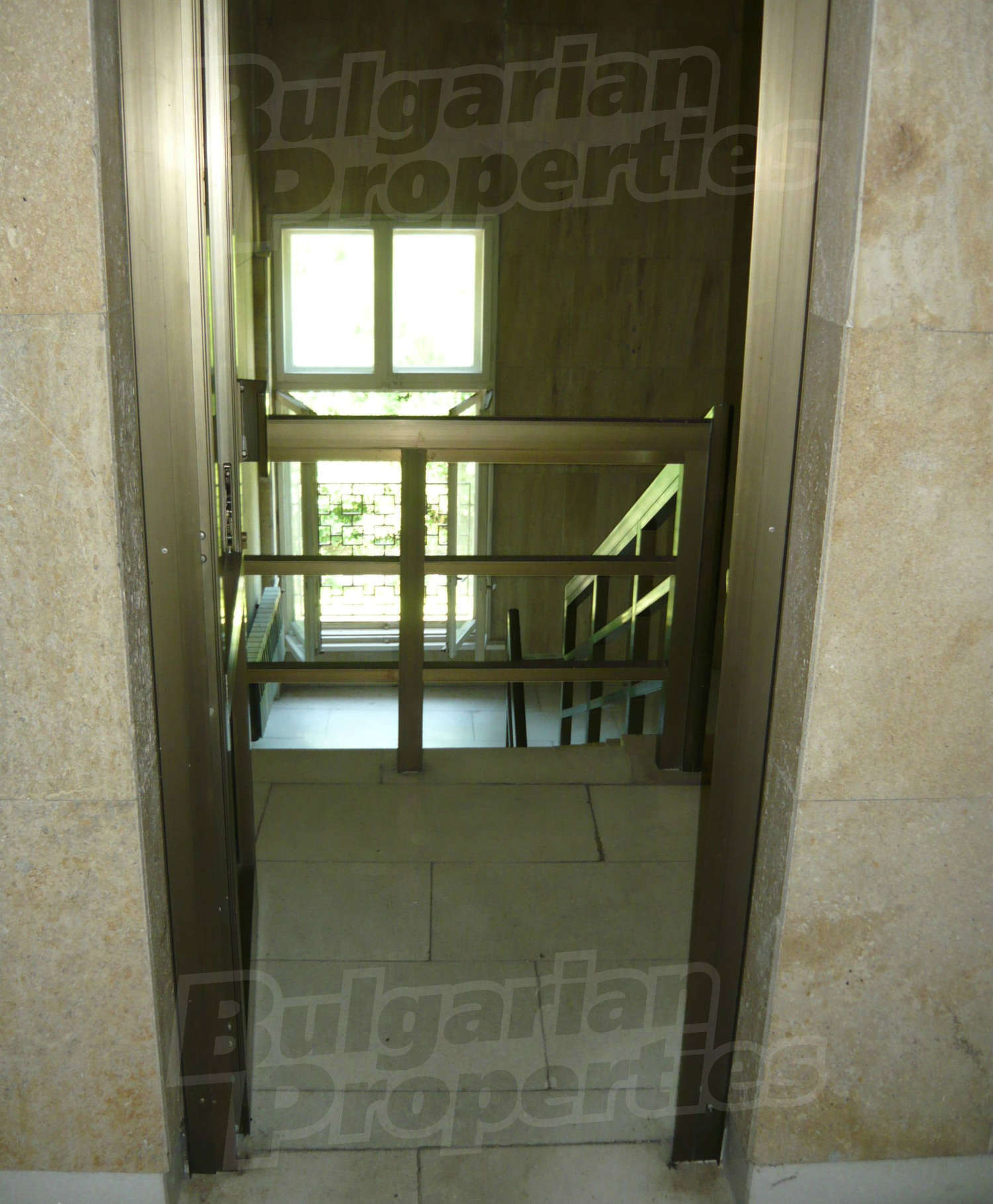 Gallery Picture 37