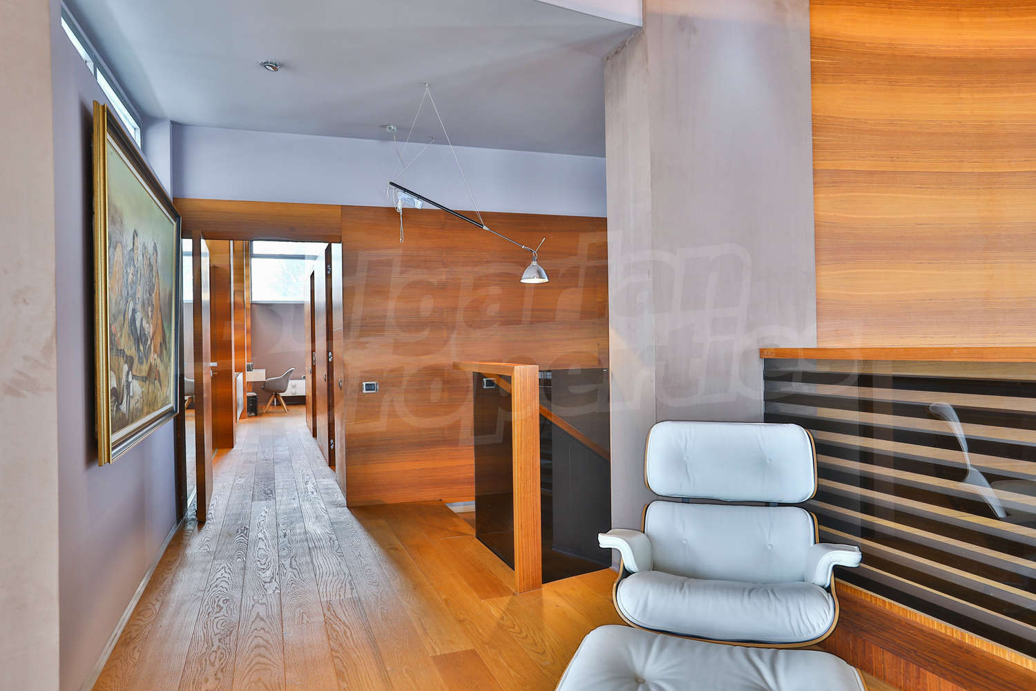 Gallery Picture 33