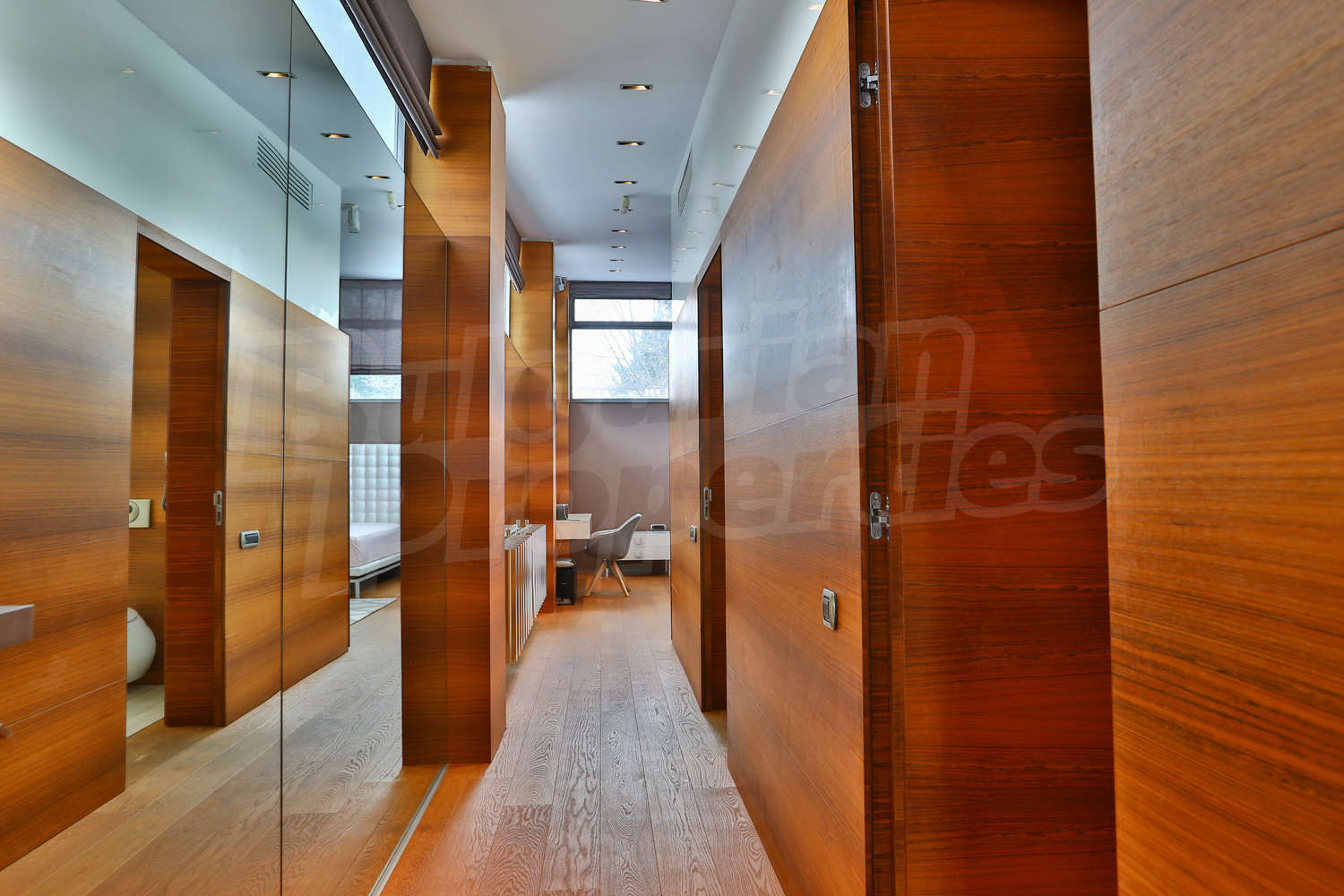 Gallery Picture 34