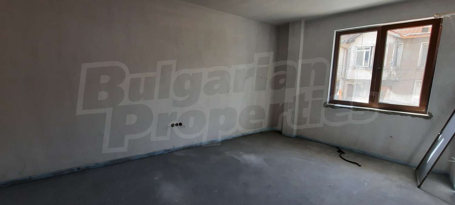 Gallery Picture 10
