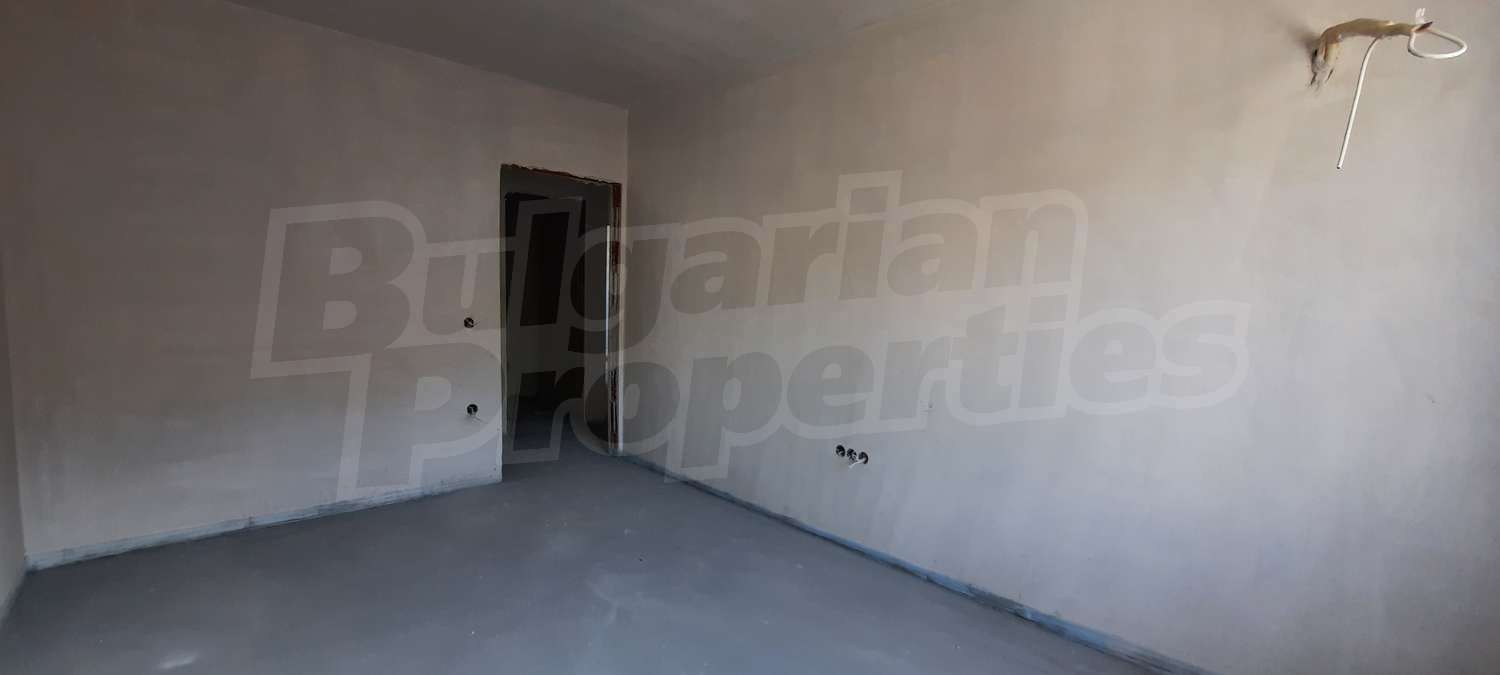 Gallery Picture 12