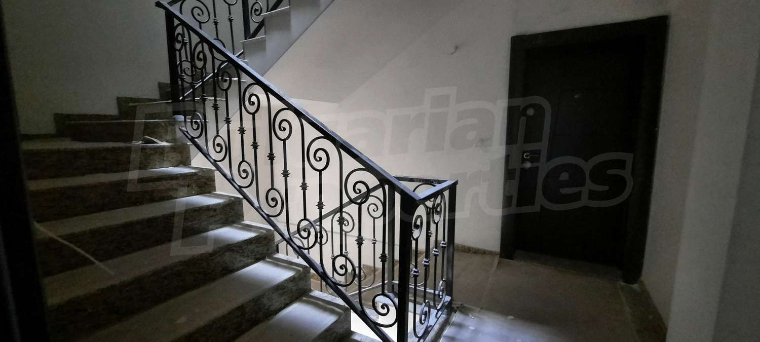 Gallery Picture 16