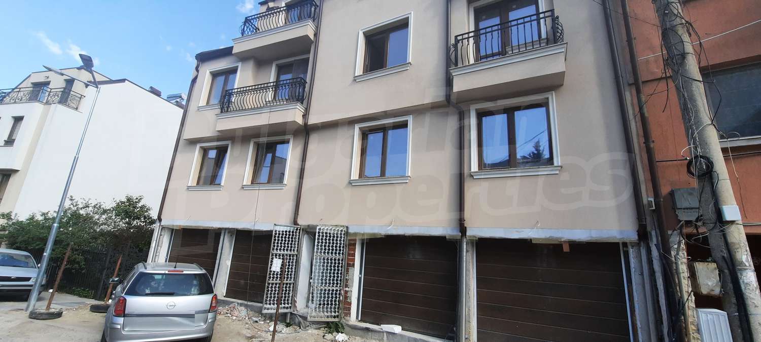 Gallery Picture 17